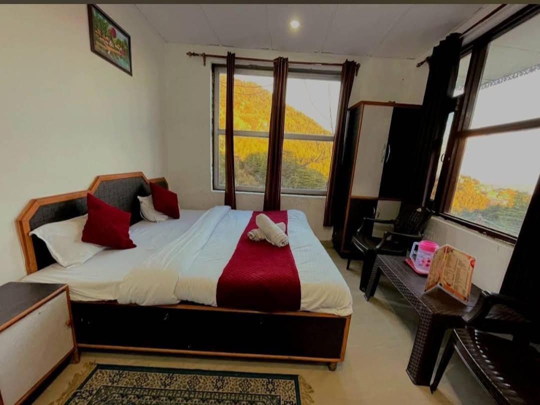The Lake Cottage By Vrb Hotels Dharamshala Bagian luar foto