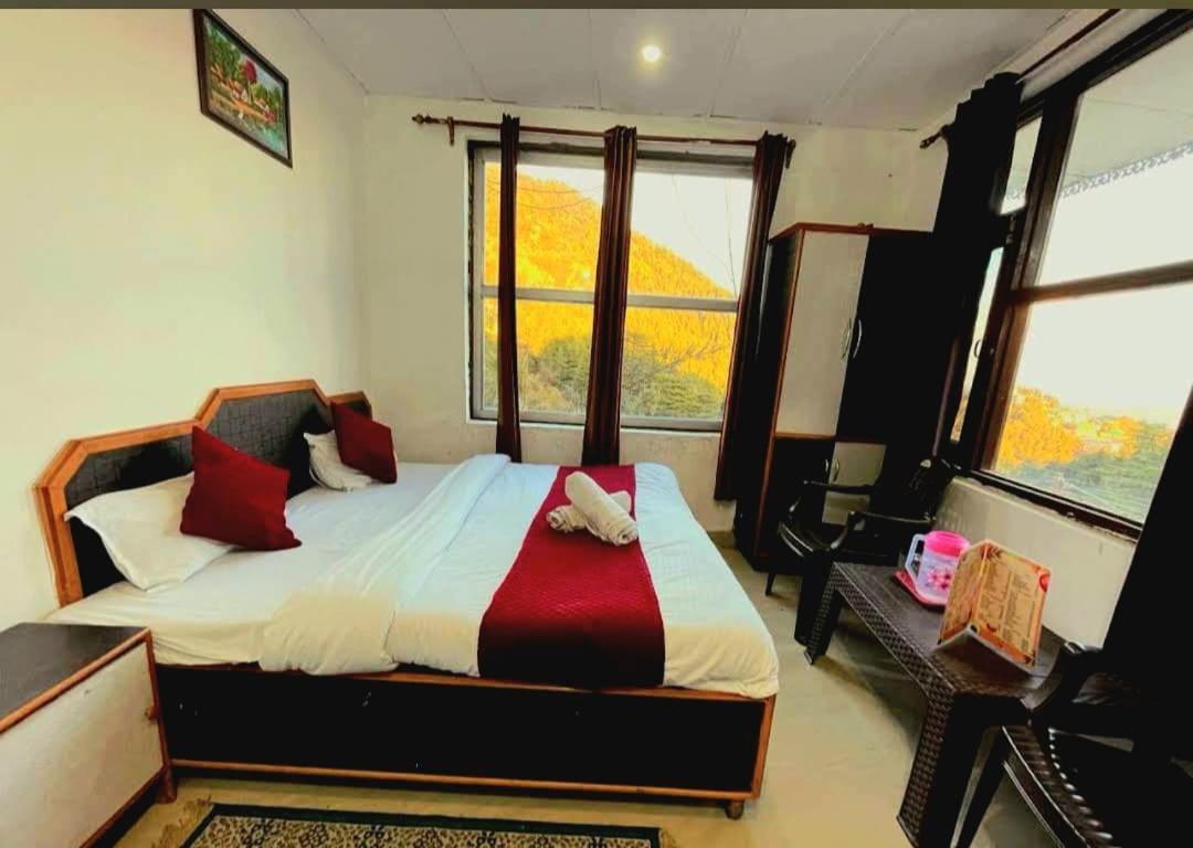 The Lake Cottage By Vrb Hotels Dharamshala Bagian luar foto